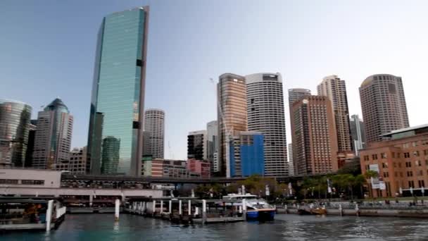 シドニーハーバーとシティスカイライン サンセット オーストラリア — ストック動画