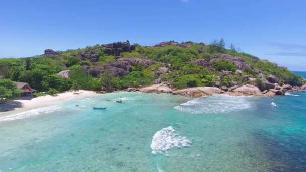 Grand Sister Island Cerca Digue Seychelles Vista Aérea Costa Tropical — Vídeo de stock