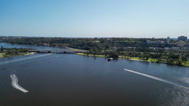 Perth Cityscape ve Swan River 'ın hava manzarası, Avustralya.