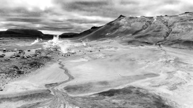 Myvatn, İzlanda. Hver - Namafjall Jeotermal Alanındaki Kaplıcaların Hava Görünümü.