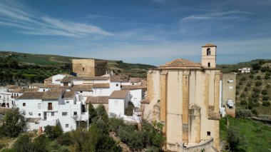Setenil de las Bodegas, Endülüs 'ün hava manzarası. Güney İspanya.