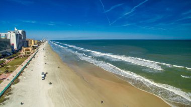 Daytona, Florida - Güzel Daytona Sahili 'nin panoramik hava manzarası.