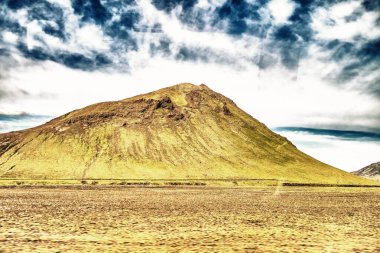 Yaz sezonunda Landmannalaugar Dağları, İzlanda.