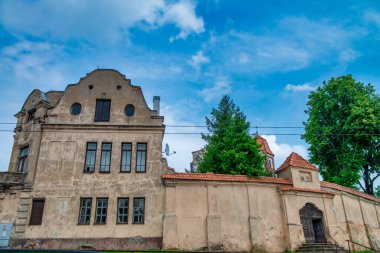 Kaunas eski binası, bir yaz günü, Litvanya.