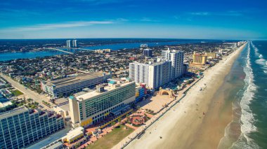 Daytona, Florida - Güzel Daytona Sahili 'nin panoramik hava manzarası.