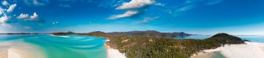 Tepe körfezi gözcüsü. Whitehaven Sahili Pazar günleri, Queensland panoramik hava manzarası, Avustralya