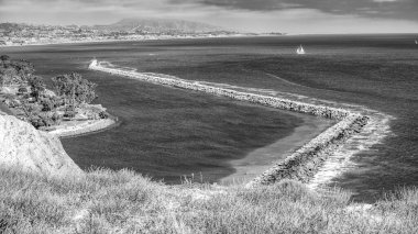 Dana Point, Kaliforniya. Yazın güzel bir sahil şeridi.