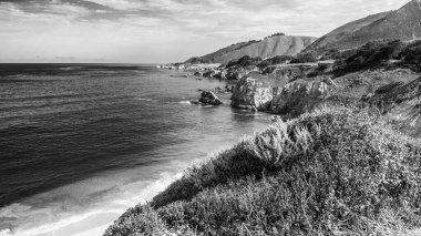 Kaliforniya 'nın Big Sur sahili..