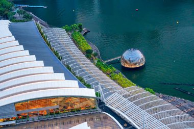 Singapur Marina Körfezi 'nin gökyüzü manzarası-