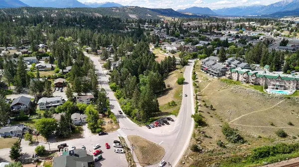 stock image Aerial view of Invermere town along the lake, British Columbia - Canada.