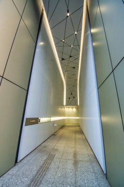 Tokyo, Japonya - 1 Haziran 2016: Aoyama 'nın modern binaları.