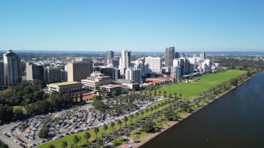 Perth Cityscape ve Swan River 'ın hava manzarası, Avustralya.