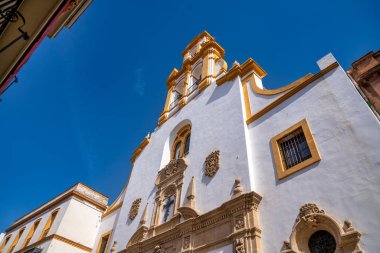 Sevilla 'daki eski bina - İspanya.