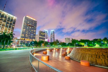 Downtown Miami buildings and skyscrapers at sunset from Bayfront Park.