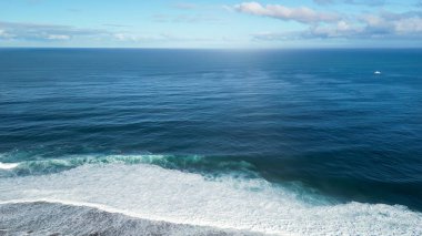Bahar mevsimi boyunca Batı Avustralya 'daki Kalbarri Sahili ve Kasaba' nın hava manzarası.