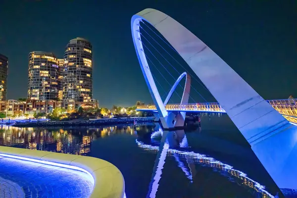 Elizabeth Quay Köprüsü, Perth, Avustralya