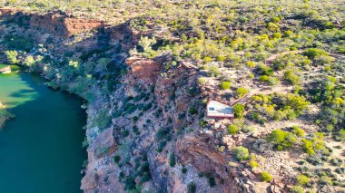 Avustralya 'daki Kalbarri Ulusal Parkı' nda Hawks Head 'in nefes kesici hava perspektifi.