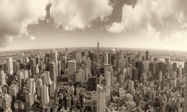 New York City - 24 Ekim 2015: Manhattan 'daki New York şehrinin panoramik hava manzarası.