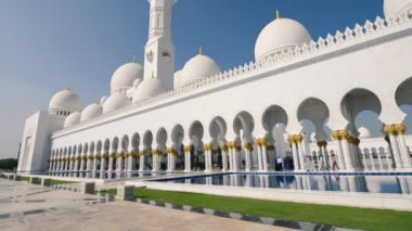 Abu Dabi Şeyh Zayed Cami dış görünüş