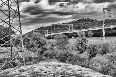 Modern Tren Hızları Etkin Yapı Alanını Geç.