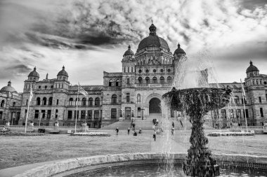 Vancouver Adası, Kanada - 14 Ağustos 2017: Güneşli bir günde Victoria Binaları.