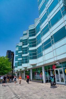 Chicago, IL - 26 Temmuz 2024: Donanma İskelesi Güzel bir yaz sabahı.