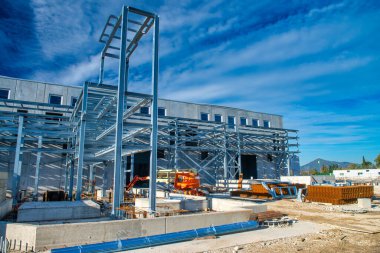 Geleceği İnşa Etme: Endüstriyel İnşaat İlerliyor.