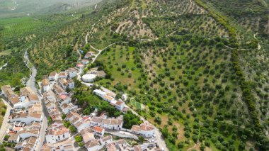 Zahara de la Sierra, Endülüs 'ün hava manzarası. Güney İspanya.