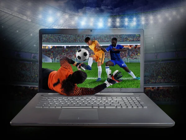 Futballjátékos Mérkőzés Streamelése Laptopon — Stock Fotó