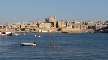 Günbatımı, Sliema, Malta Valletta üzerinde görünümünde