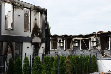 BILA TSERKVA, UKRAINE - 29 Haziran: Greblya otel ve kliniğinin kalıntıları. Şehir, 29 Haziran 2025 'te Ukrayna' nın Bila Tserkva kentinde 18 Rus Geran-2 Shakhed -136 savaş uçağı ve bir balistik füze tarafından gece bombardımanı altındaydı.. 