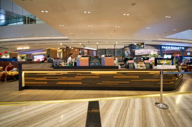 SINGAPORE - CIRCA JANUARY, 2020: Singapur Changi Havalimanı Starbucks Kahve satış alanı.