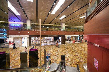 SINGAPORE - CIRCA JANUARY, 2020: Singapur Changi Havaalanı 'nın içi.