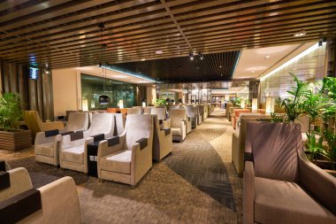 SINGAPORE - CIRCA JANUARY, 2020: Singapur Changi Havaalanı 'ndaki Dnata Lounge' un iç çekimi.