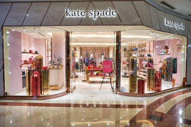 KUALA LUMPUR, MALAYSIA - CIRCA JANUARY, 2020: Kate Spade Kuala Lumpur 'daki KLCC alışveriş merkezinde mağaza önü.