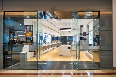 KUALA LUMPUR, MALAYSIA - CIRCA JANUARY, 2020: Kuala Lumpur 'daki Suria KLCC alışveriş merkezine giriş.