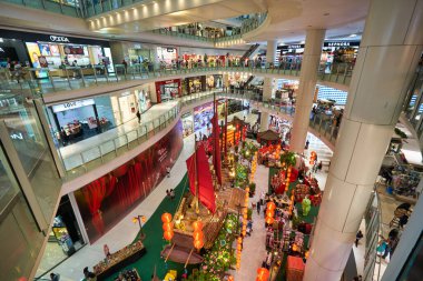 KUALA LUMPUR, MALAYSIA - CIRCA JANUARY, 2020: Kuala Lumpur 'daki Nu Sentral alışveriş merkezinde görülen Çin Yeni Yıl dekorasyonları.