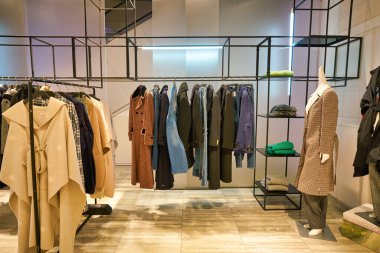 HONG KONG, ÇİN - CIRCA Aralık 2019: Hong Kong Lane Crawford mağazasının içi.