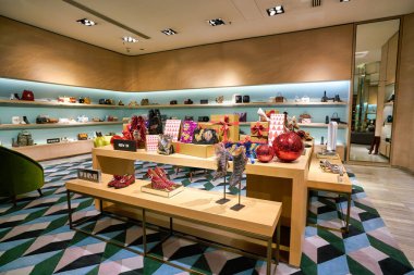 HONG KONG, ÇİN - CIRCA Aralık 2019: Hong Kong Lane Crawford mağazasının içi.