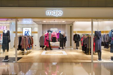 HONG KONG, ÇİN - CIRCA Aralık 2019: Hong Kong 'daki Maje mağazasına giriş