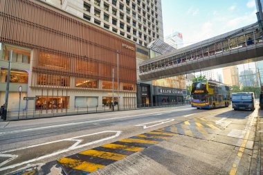 HONG KONG - CIRCA Aralık 2019: Hong Kong sokak manzarası