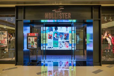 SHENZHEN, ÇİN - CIRCA Kasım 2019: Shenzhen 'deki Hollister mağazasına giriş.