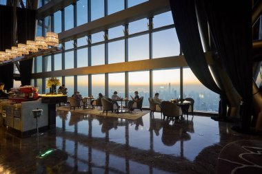 SHENZHEN, ÇİN - 30 Kasım 2019: Shenzhen 'de Kingkey 100' ün iç çekimi.