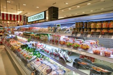 BANGKOK, THAILAND - CIRCA JANUARY, 2020: Bangkok 'taki Gurme Market' in iç çekimleri.