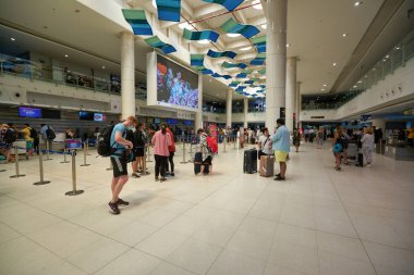 PHUKET, THAILAND - CIRCA JANUARY, 2020: Phuket Uluslararası Havaalanı 'nda kontrol.