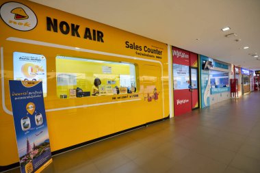 PHUKET, THAILAND - CIRCA HAZİRAN, 2020: Phuket Uluslararası Havaalanı 'nda görülen Nok Air satış sayacı.