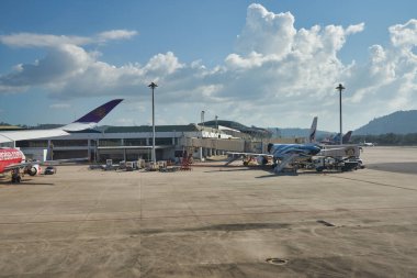 PHUKET, THAILAND - CIRCA JANUARY, 2020: Phuket Uluslararası Havaalanı Tayland Havayolları Airbus A350 'de gündüz görüldü.