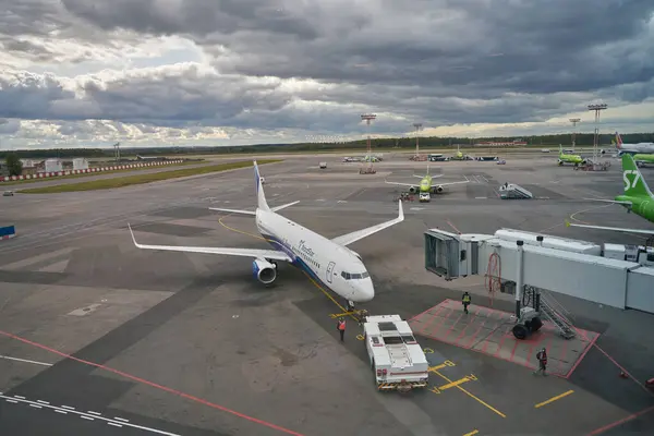 stock image MOSCOW, RUSSIA - CIRCA SEPTEMBER, 2019: Boeing 737 being pushed back from a gate at Moscow Domodedovo Airport.