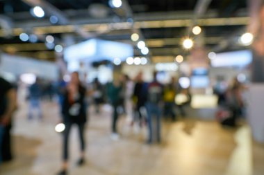 COLOGNE, ALMANY - CIRCA EPTEMBER, 2018: Photokina Exhibition 'daki Sony uzayının dağıtılmış görüntüsü. Photokina, Avrupa 'da fotoğraf ve görüntüleme endüstrisi için düzenlenen bir ticaret fuarıdır..