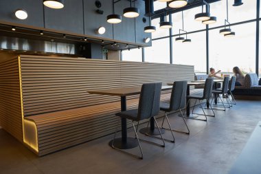 MOSCOW, RUSSIA - CIRCA EPTEMBER, 2019: Moskova 'daki Salaris alışveriş merkezinde Bushe' nin iç çekimleri.